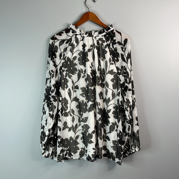 Haver. London NWOT Plisse Floral Top Ruffled Keyhole Tied Neck Long Sleeve 2X - Picture 8 of 13